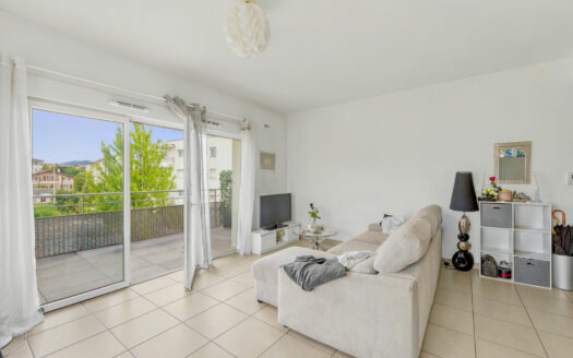 À Ville-La-Grand (74), appartement avec 3 pièces en vente