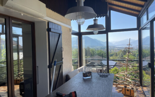 Immobilier de prestige : maison avec terrasse en vente à Ann