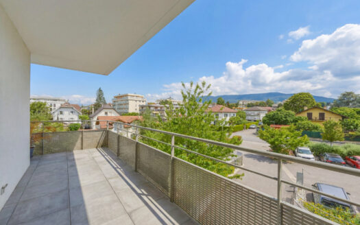 T3 avec grand balcon en limite de Ville-La-Grand