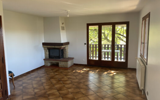 Maison avec 3 chambres en vente 499000 EUR à La Balme-De-Silli